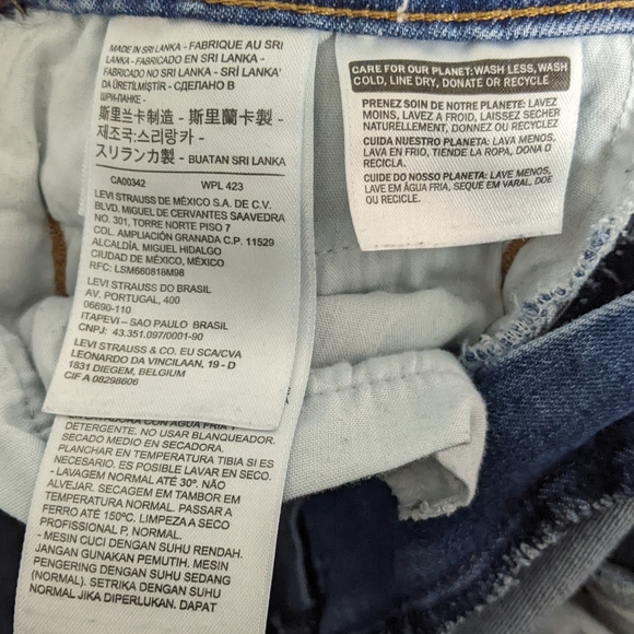 Levi's Ribcage Wide Leg Crop Medium Wash Jeans - Picture 6 of 7